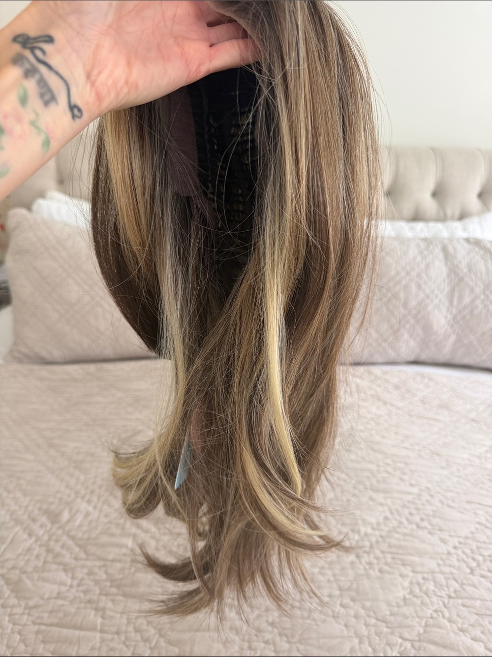 JB EXTENSIONS Snowflake Lace Mix Blonde Women's Wig -KAI - Picture 3 of 4